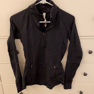 Lululemon black quarter zip pullover